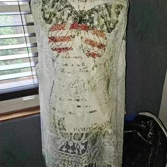 Claire's Layering Piece - Picture 4 of 8